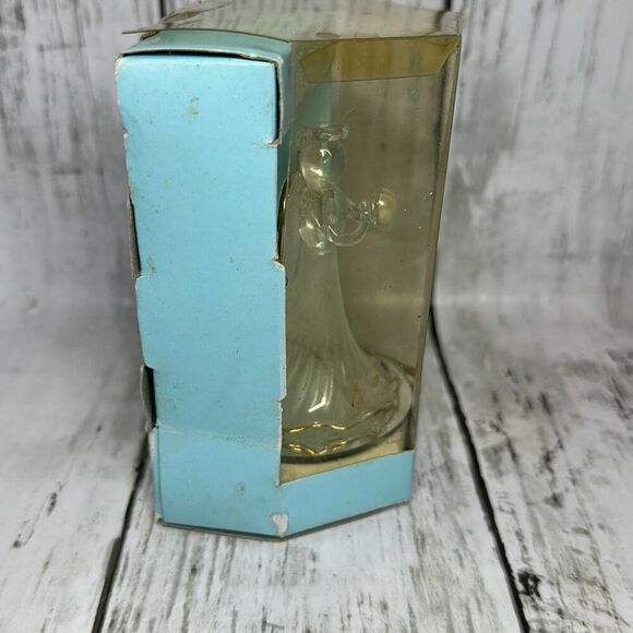 Glass Birthstone Angel Holding A White Heart June Pearl - Picture 5 of 6